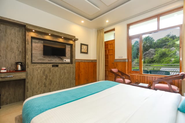 Deluxe Room interior