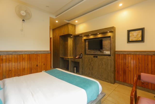 Deluxe Room at BR Resort