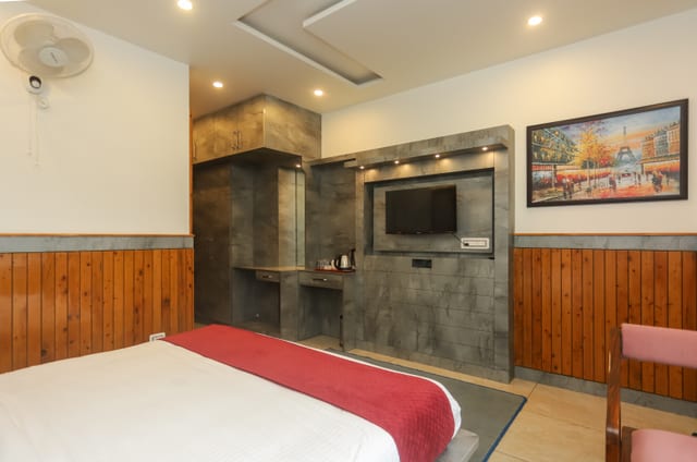 Deluxe Room at BR Resort