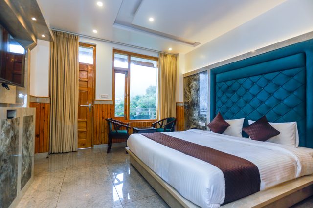 Executive Room