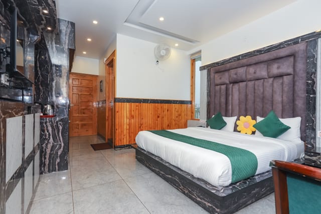 Luxury Room at BR Resort