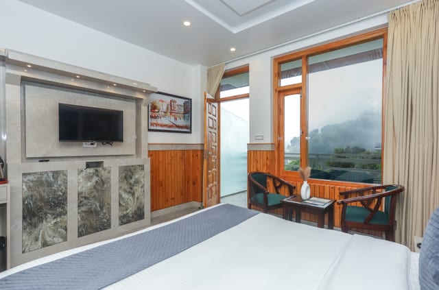 Luxury Room at BR Resort
